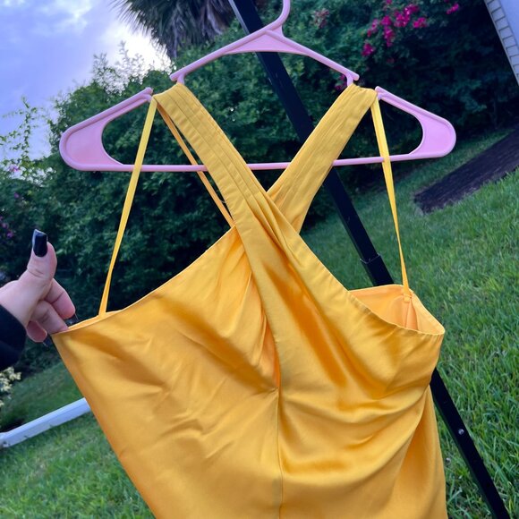 Veronica Beard Stewart Charmeuse Silk Top in Bright Sunset Yellow Size 6 - Picture 3 of 11